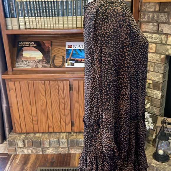 Leopard Print Ruffle Dress - Picture 5 of 7